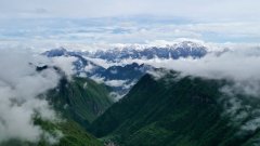 雨后岷山：山峦若隐若现，宛如仙境