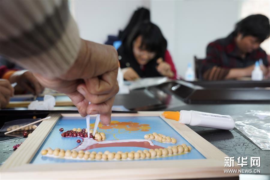 #（文化）（4）非遗粮食画  传承在乡村